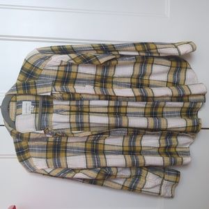 Size Medium Women's American Eagle Flannel